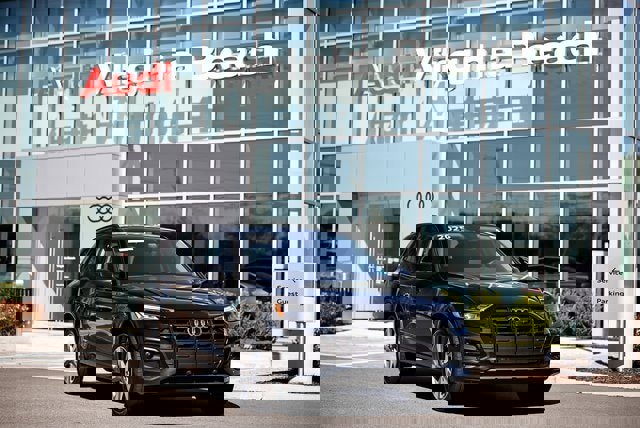 Certified 2025 Audi Q5 2.0T Premium Plus w/ Premium Plus Package