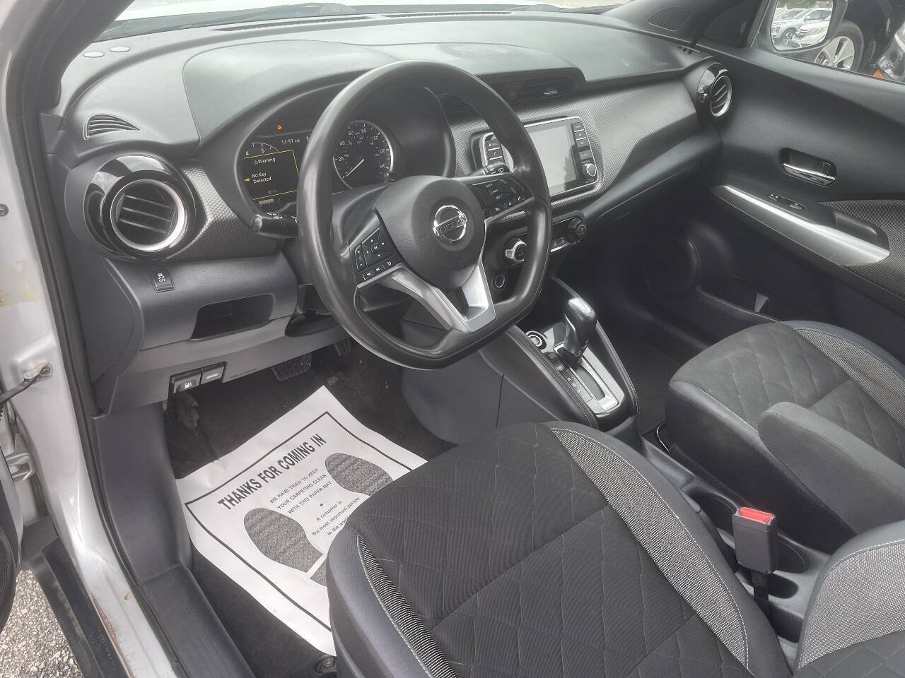 Used 2018 Nissan Kicks SV FWD image 13