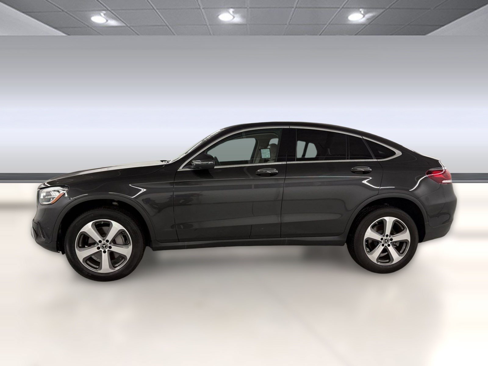 Used 2023 Mercedes-Benz GLC 300 4MATIC Coupe image 2