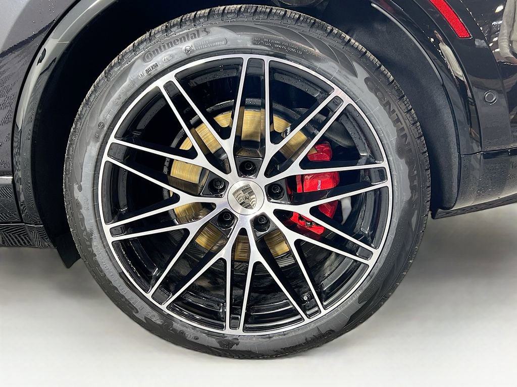 New 2026 Porsche Macan Turbo Electric image 33