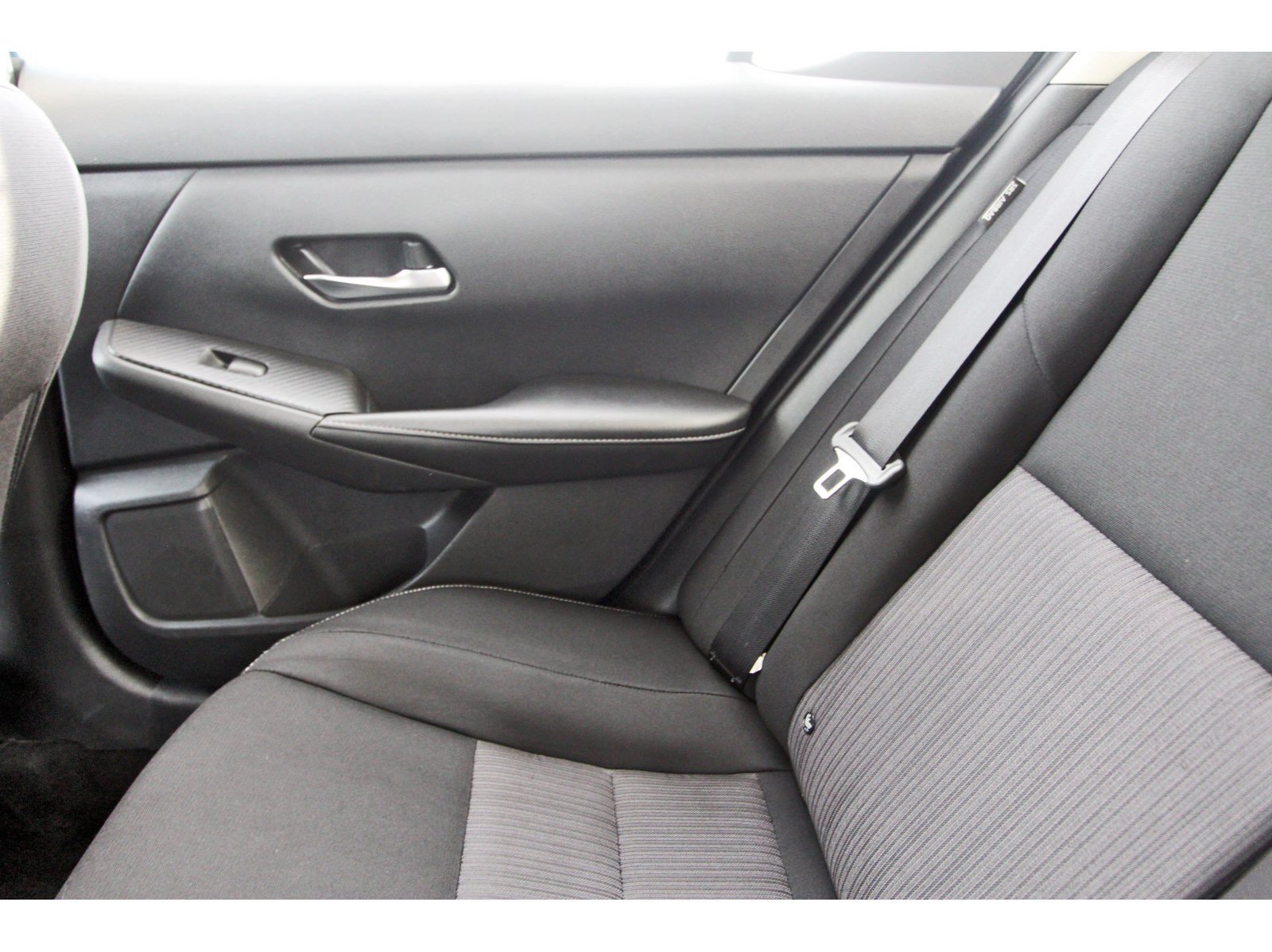 Used 2022 Nissan Sentra SV FWD image 15