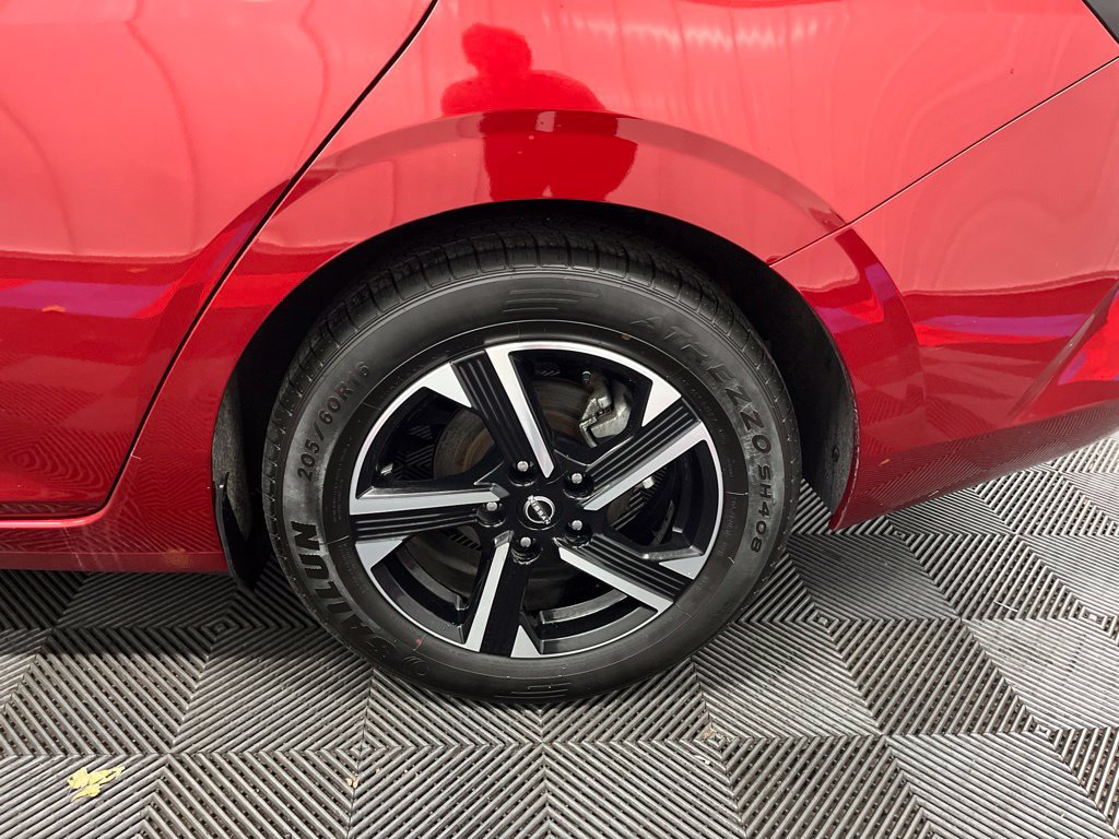 Used 2024 Nissan Sentra SV FWD image 29