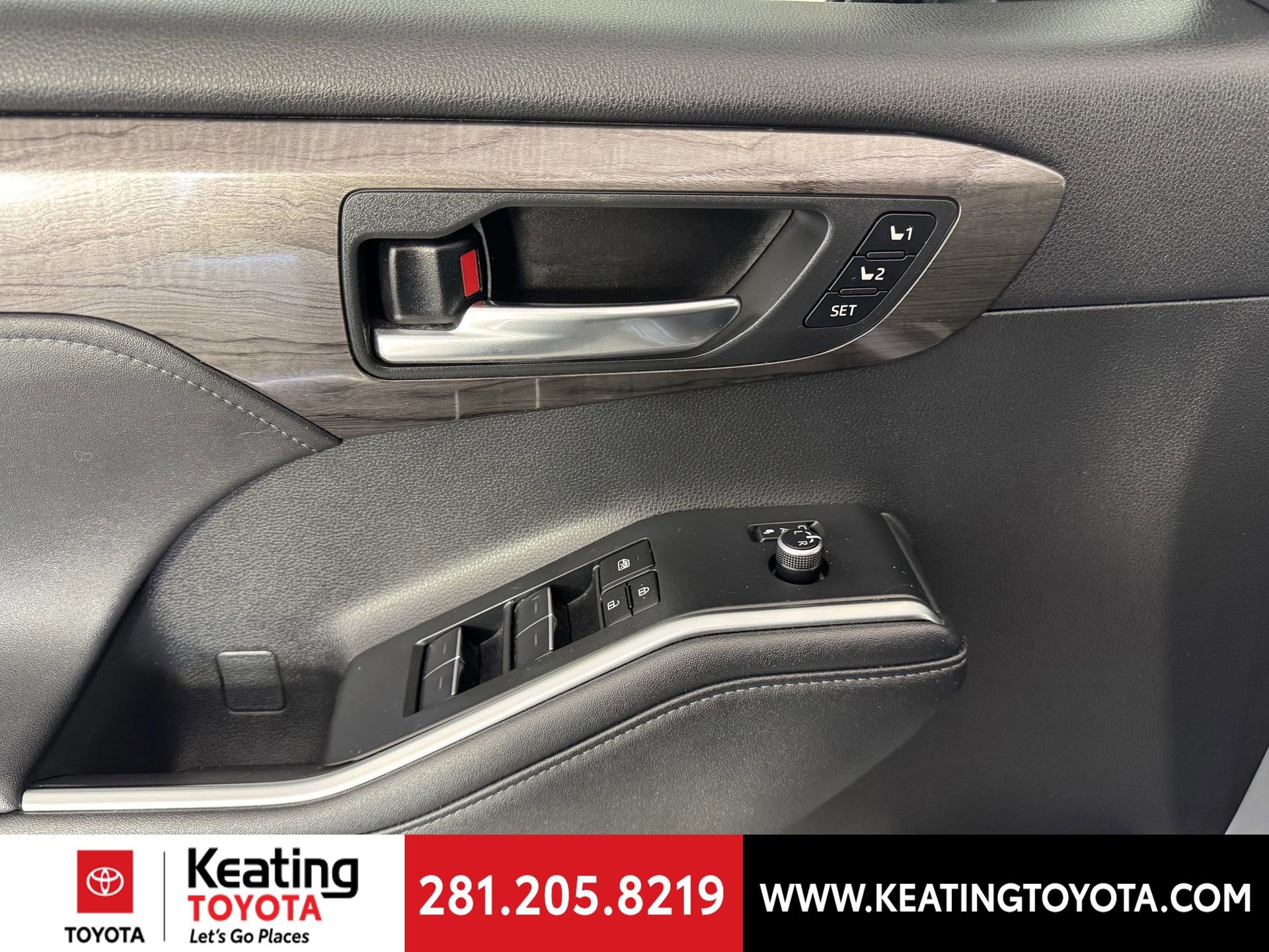 Used 2024 Toyota Highlander Limited image 12