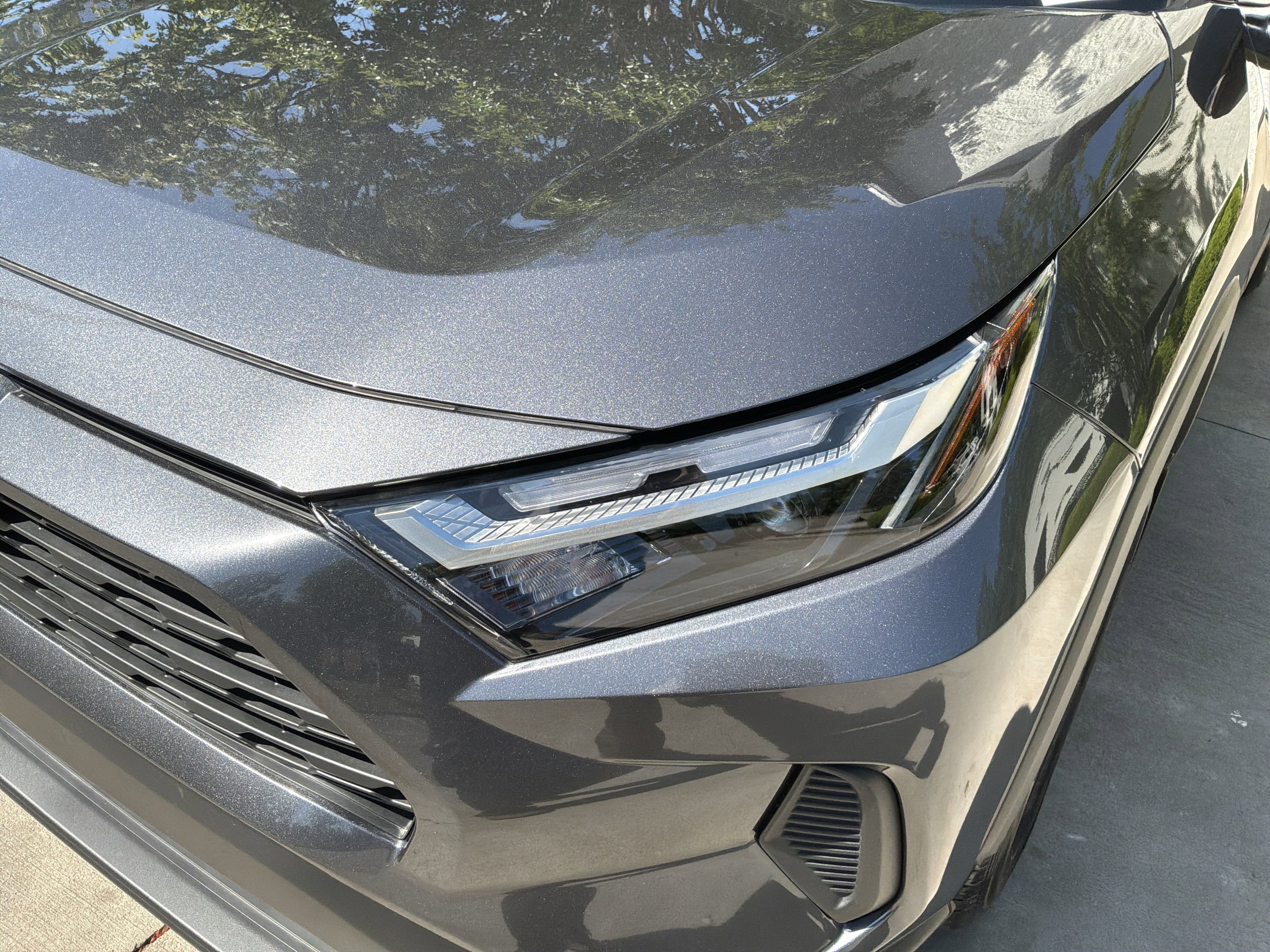 Used 2025 Toyota RAV4 XLE w/ Convenience Package FWD image 6