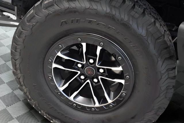 Used 2025 Jeep Wrangler Unlimited Rubicon image 28