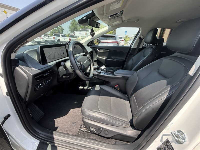 Used 2022 Kia EV6 Wind RWD image 15