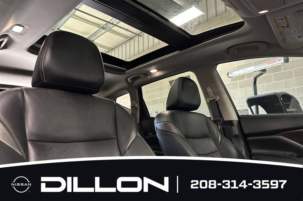 Certified 2024 Nissan Murano Platinum w/ Cargo Package AWD/4WD image 20