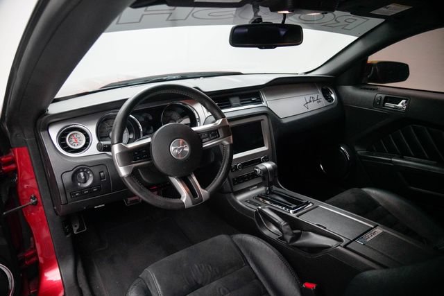 Used 2010 Ford Mustang GT Premium RWD image 25