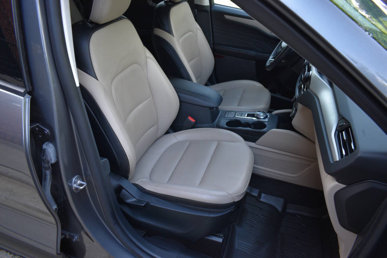 Used 2021 Ford Escape SEL AWD/4WD image 22