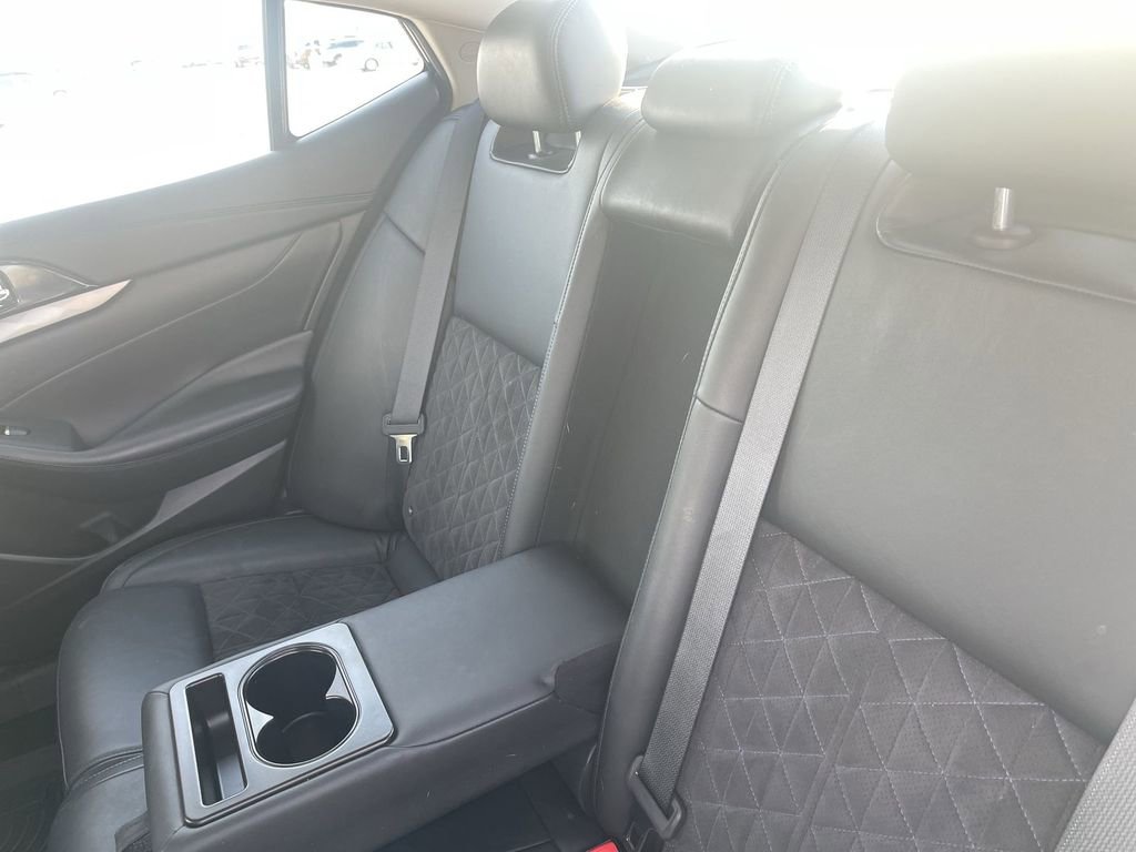 Used 2017 Nissan Maxima SR image 37