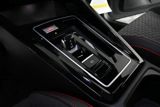 New 2026 Volkswagen GTI SE FWD image 27