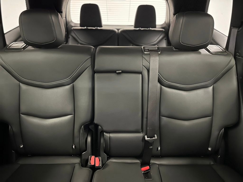 Used 2023 Cadillac XT6 Luxury image 16