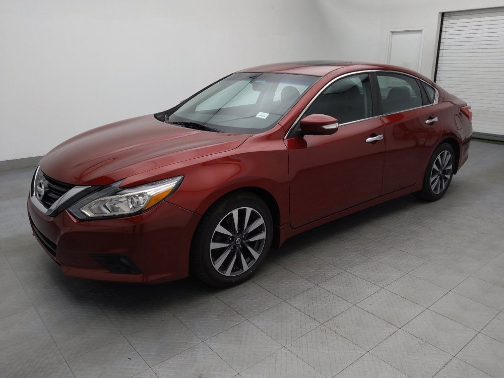 Used 2017 Nissan Altima 2.5 SV w/ Convenience Package image 2
