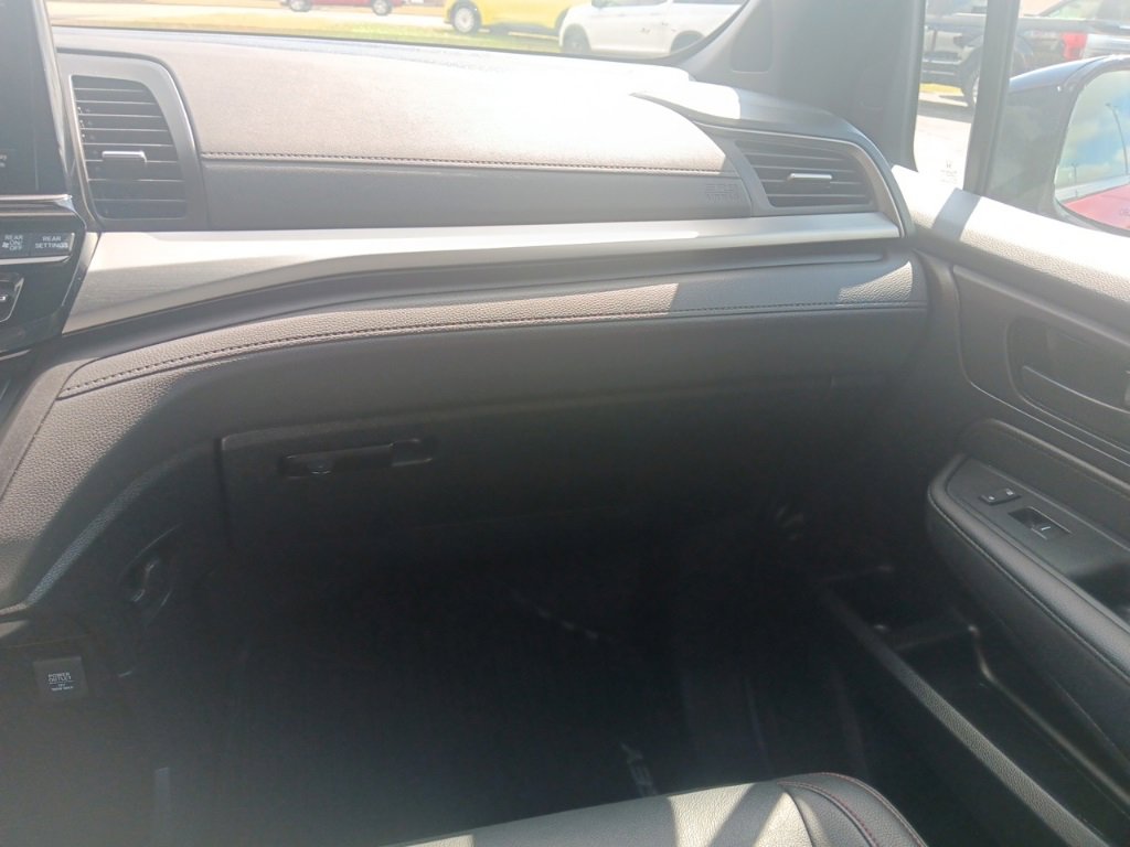Used 2025 Honda Odyssey Sport-L image 25