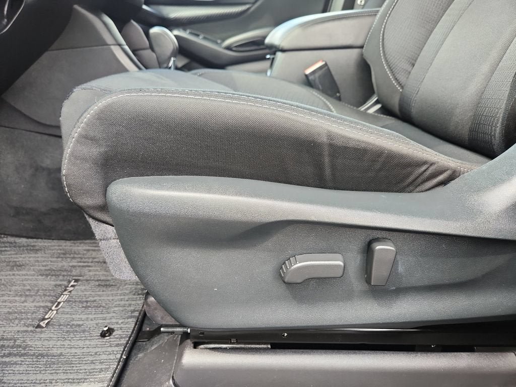 Used 2025 Subaru Ascent Premium AWD/4WD image 19