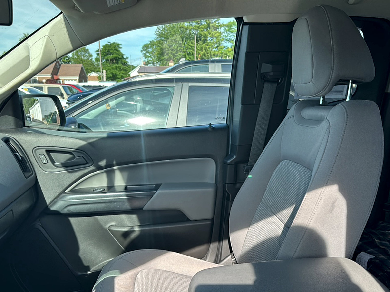 Used 2019 Chevrolet Colorado W/T w/ WT Convenience Package RWD image 7
