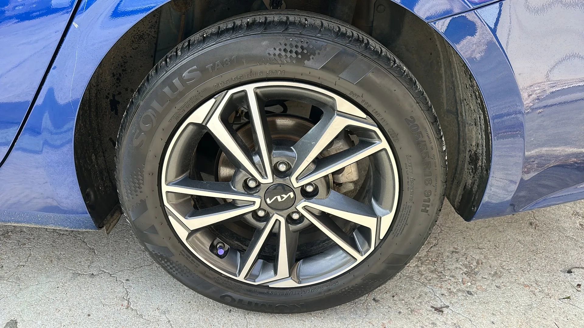 Used 2023 Kia Forte LXS w/ LXS Technology Package image 44