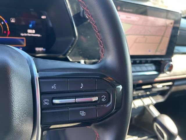 Used 2024 Chevrolet Colorado Z71 w/ Z71 Convenience Package 2 image 19