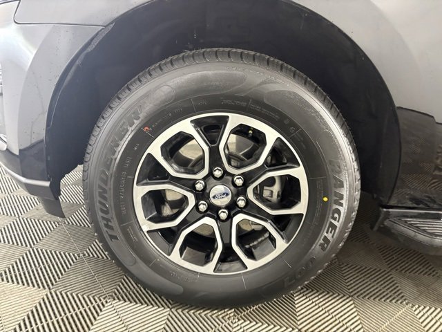 Used 2024 Ford Expedition Max XLT image 25