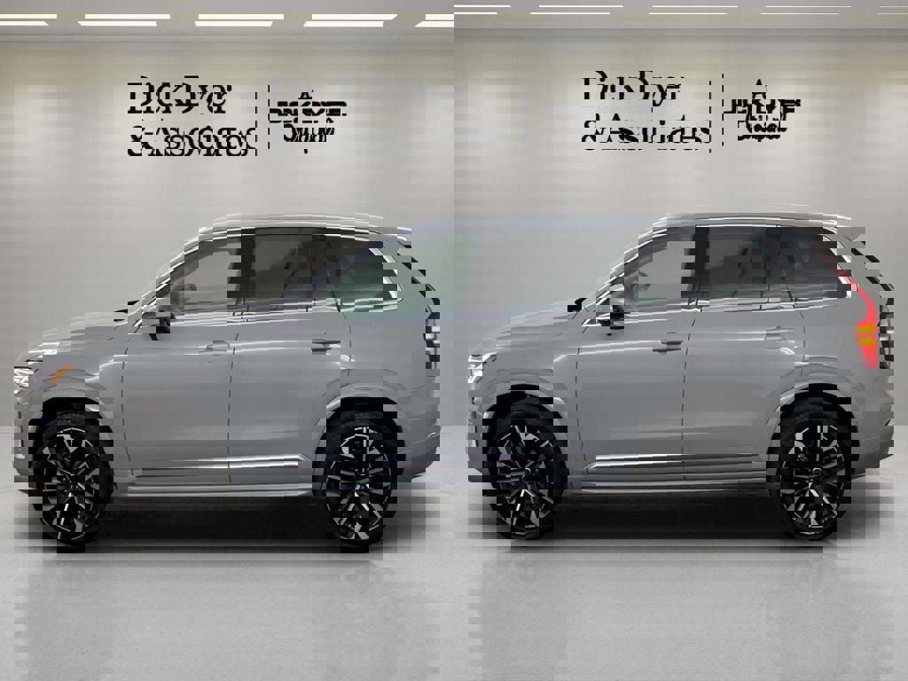 New 2026 Volvo XC90 B6 Ultra w/ Protection Package image 6