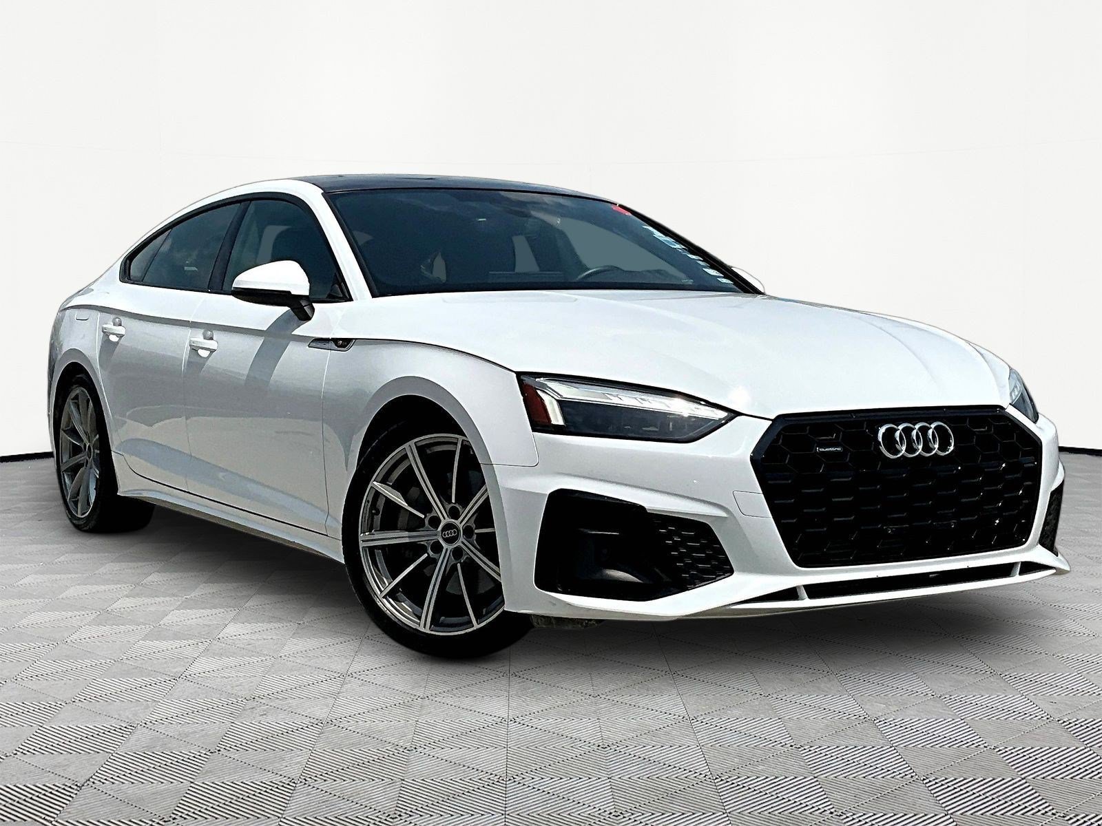 Used 2025 Audi A5 2.0T Premium Plus AWD/4WD image 3