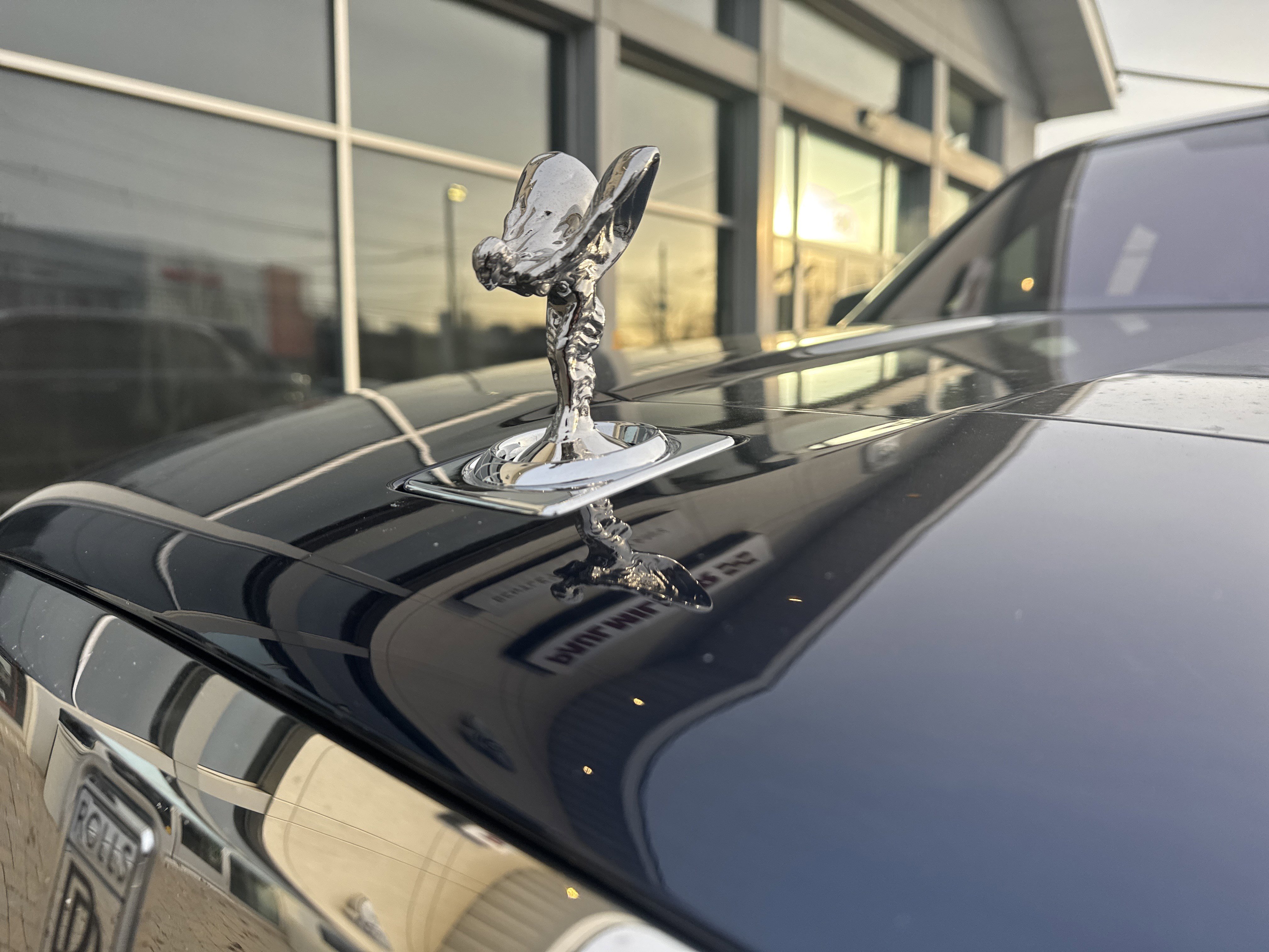 Certified 2024 Rolls-Royce Cullinan image 40