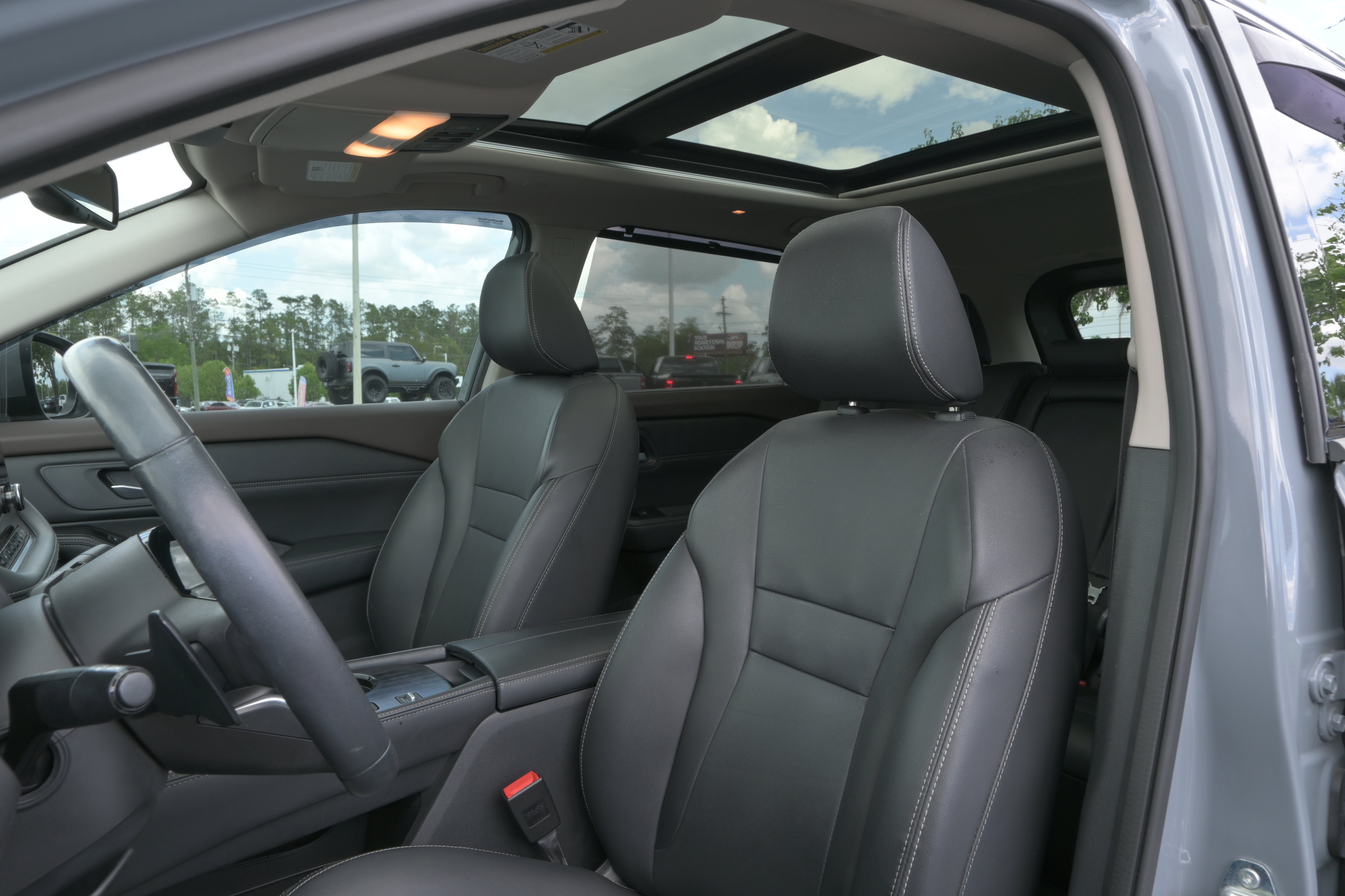 Used 2023 Nissan Rogue SL w/ SL Premium Package FWD image 9