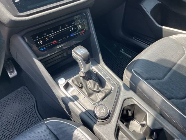 Used 2022 Volkswagen Tiguan SEL R-Line image 27