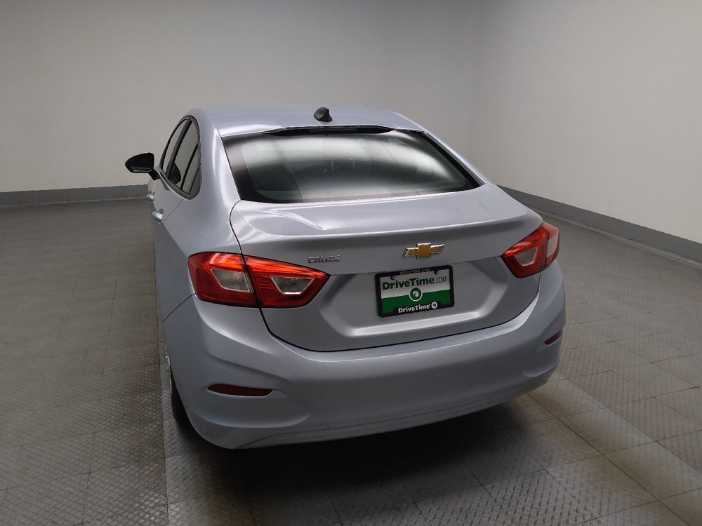 Used 2017 Chevrolet Cruze LS FWD image 6