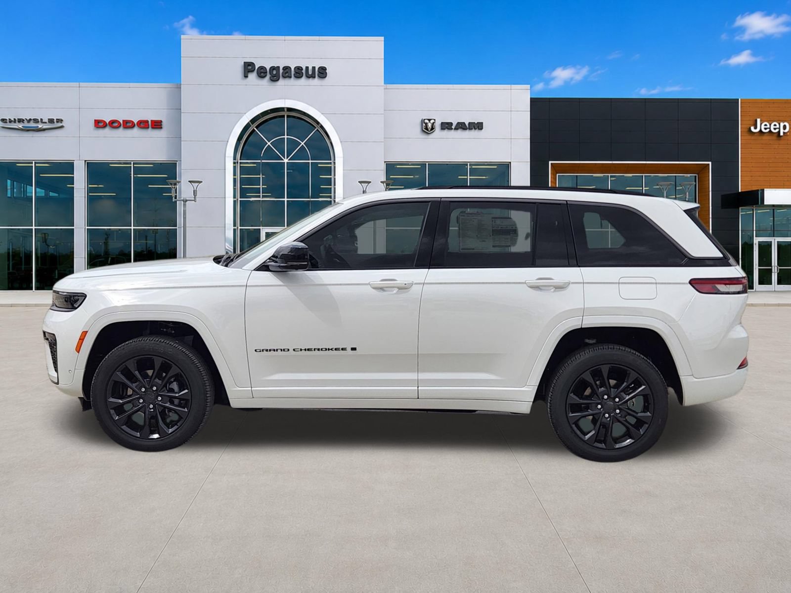 New 2026 Jeep Grand Cherokee Limited AWD/4WD image 3
