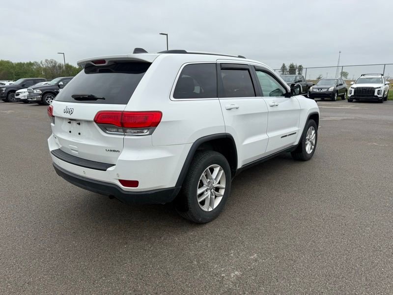 Used 2017 Jeep Grand Cherokee Laredo AWD/4WD image 6