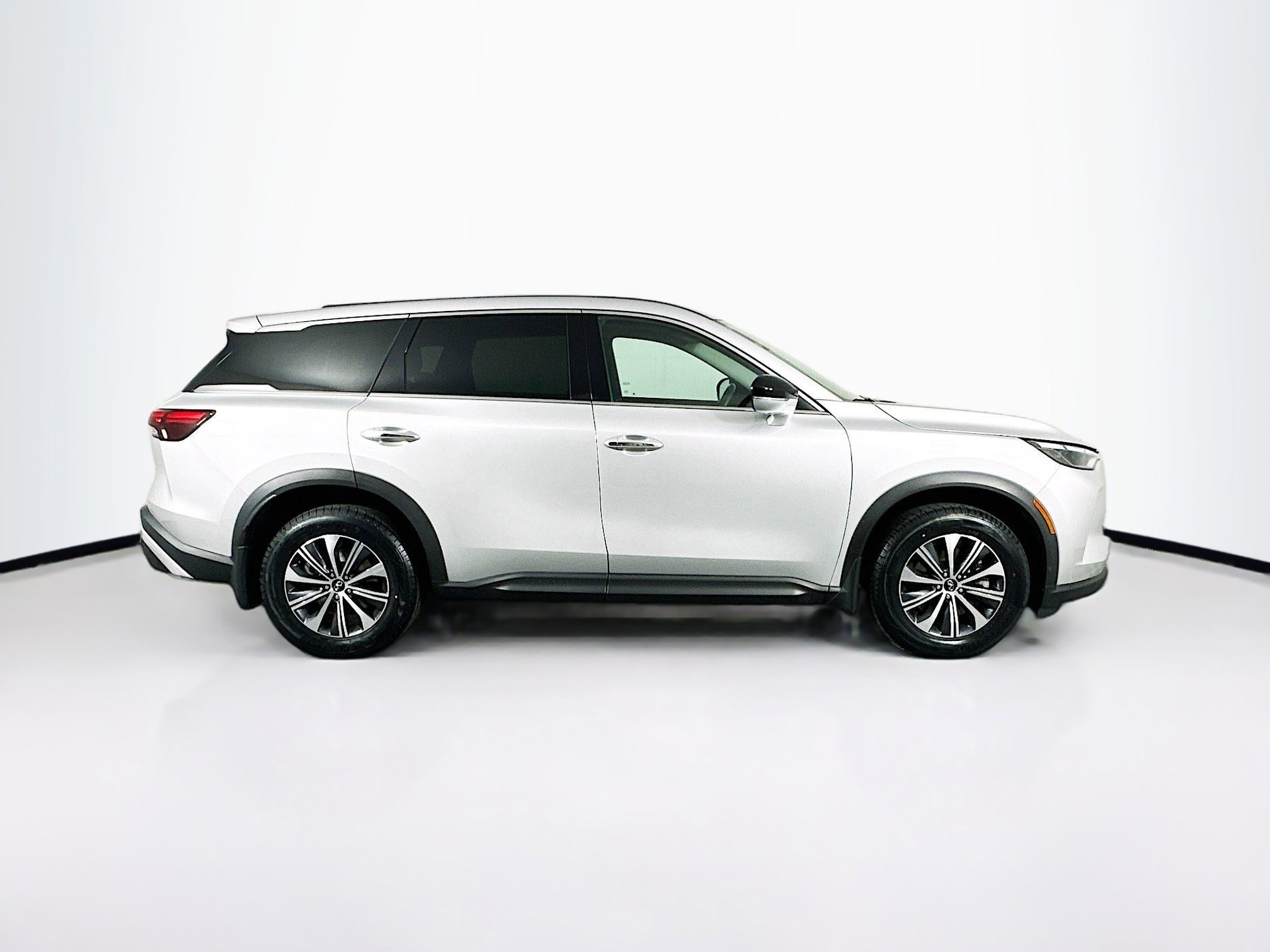 Used 2023 INFINITI QX60 Pure image 10