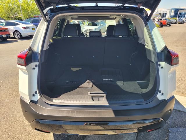 Certified 2023 Nissan Rogue SV w/ SV Premium B Package FWD image 11