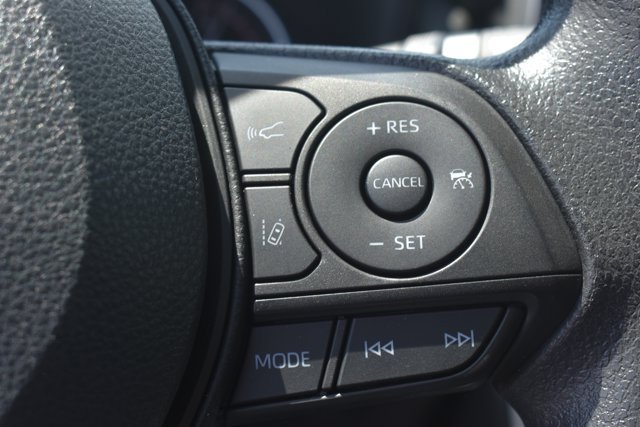 Used 2025 Toyota RAV4 XLE w/ Convenience Package FWD image 22