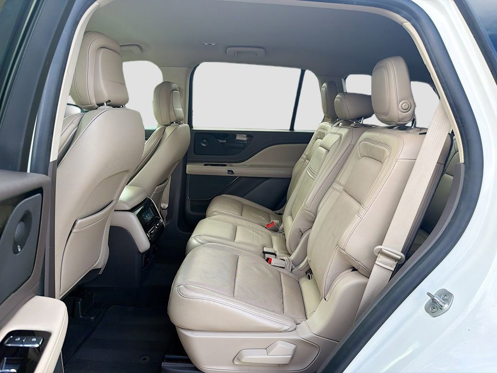 Used 2020 Lincoln Aviator Reserve w/ Elements Package Plus image 26