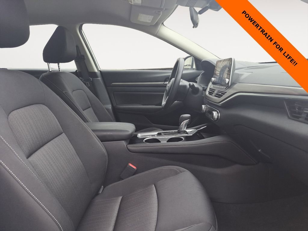 Used 2023 Nissan Altima 2.5 SV image 15