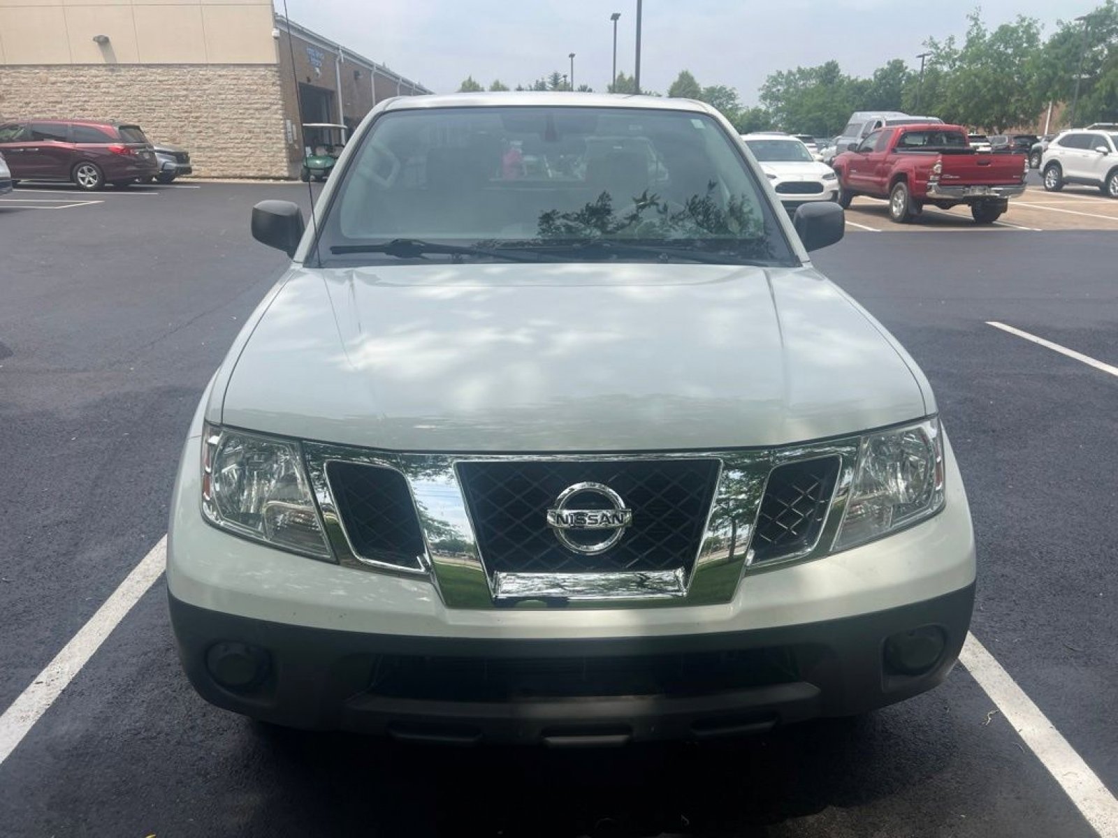 Used 2018 Nissan Frontier S RWD image 3