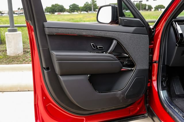 Used 2025 Land Rover Range Rover Sport AWD/4WD image 51
