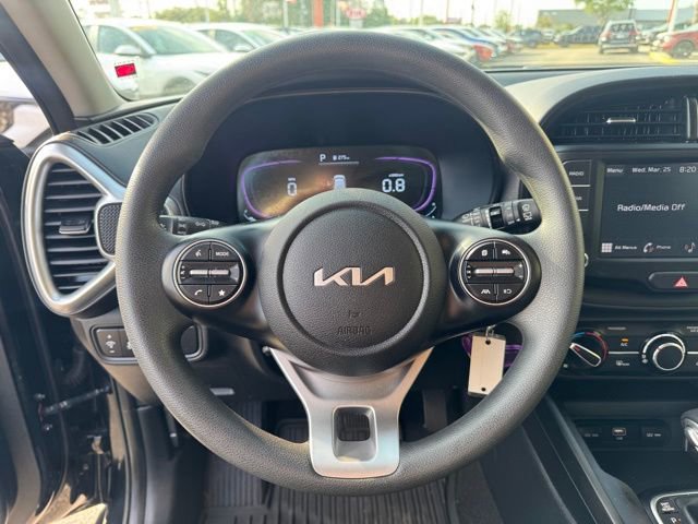 Certified 2025 Kia Soul LX image 22