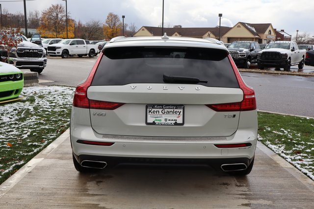 Used 2021 Volvo V60 T5 Cross Country w/ Climate Package image 31