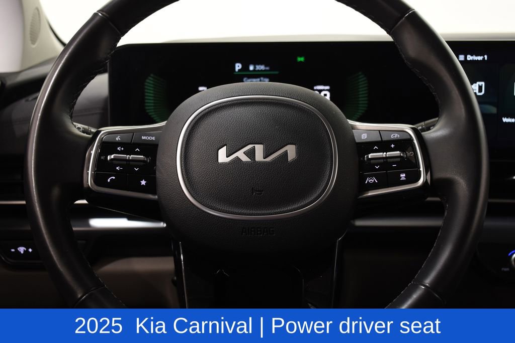 Used 2025 Kia Carnival FWD image 10