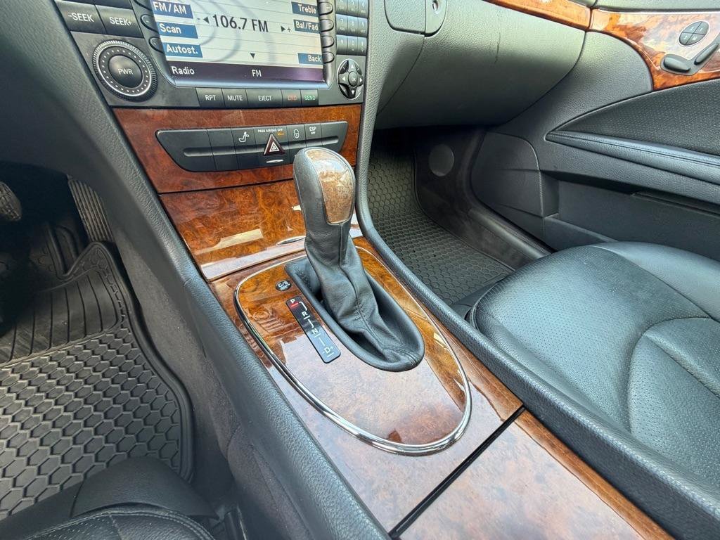 Used 2004 Mercedes-Benz E 320 Sedan image 20