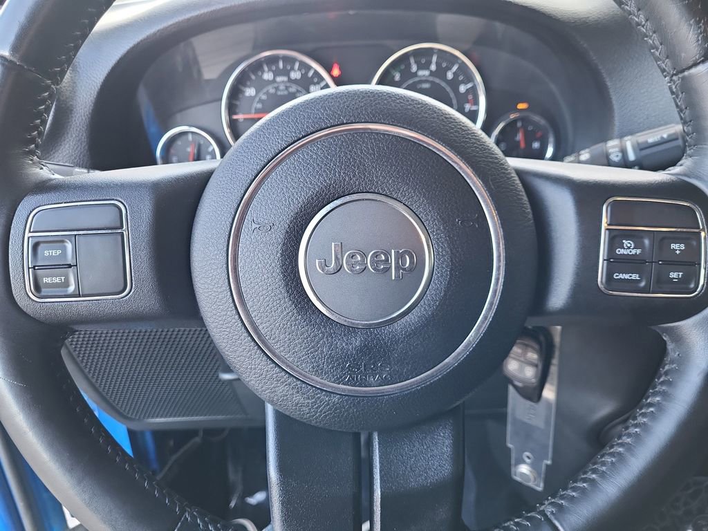 Used 2016 Jeep Wrangler Rubicon w/ Trailer Tow Group AWD/4WD image 18