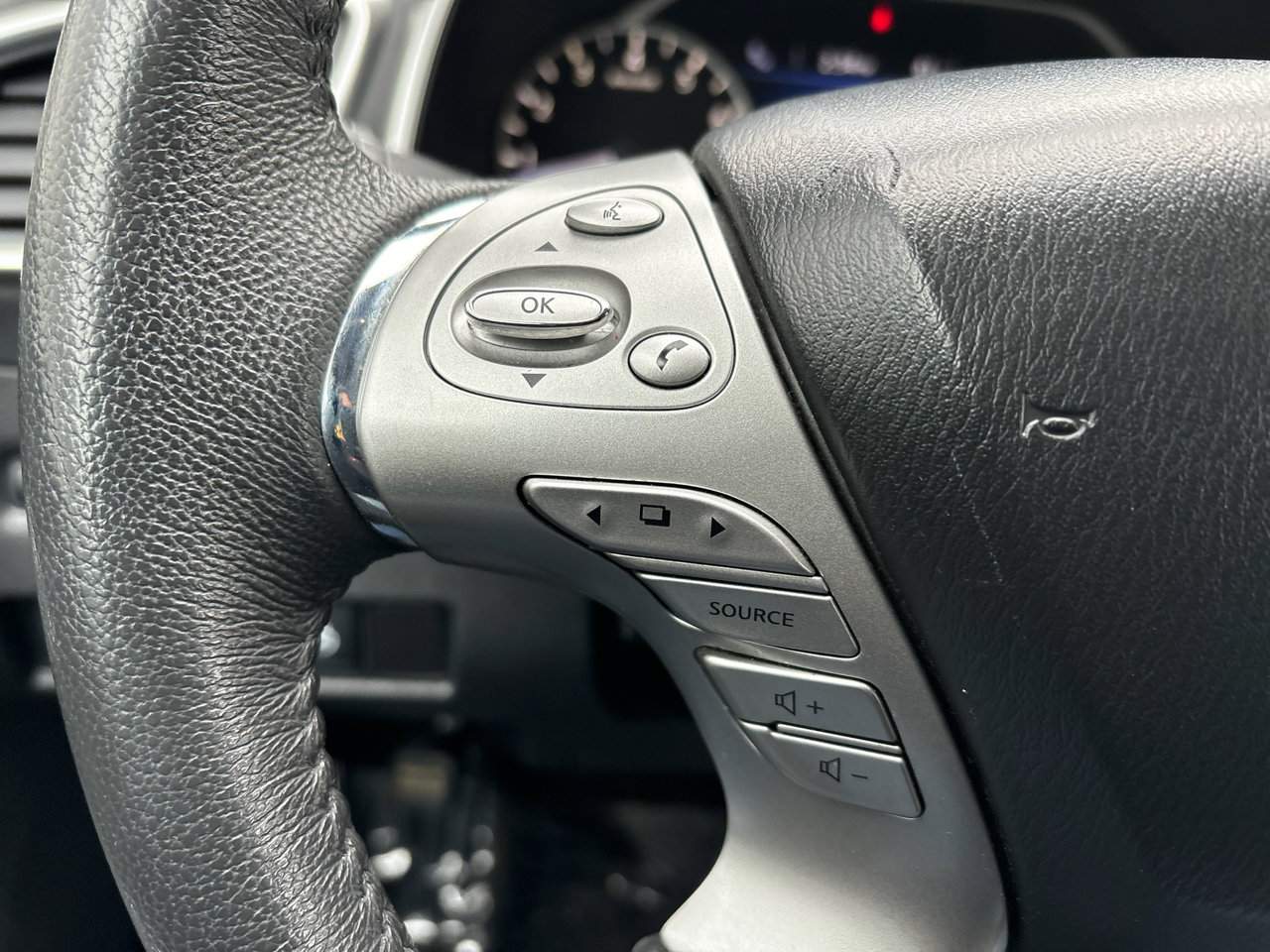 Used 2015 Nissan Murano Platinum w/ Platinum Technology Package image 28