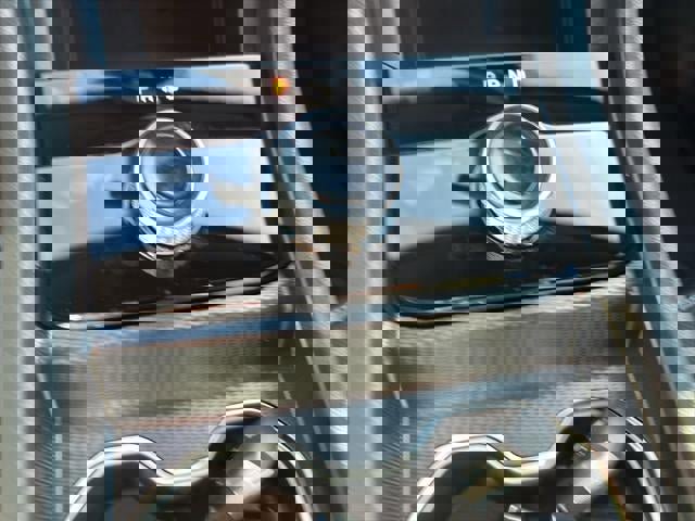 New 2025 Jeep Grand Cherokee Altitude image 38