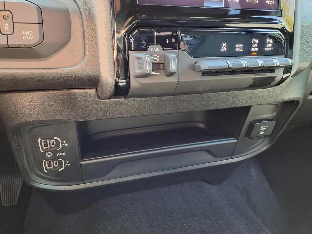 Used 2025 RAM 2500 Tradesman image 9
