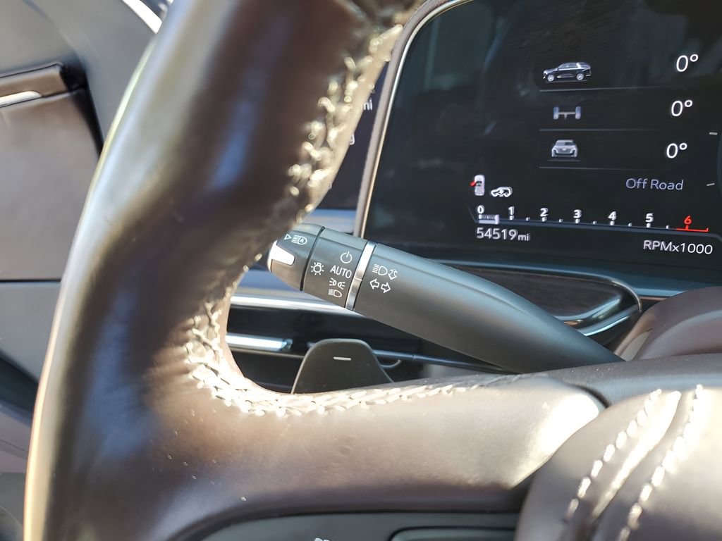 Certified 2023 Cadillac Escalade ESV Premium Luxury Platinum w/ LPO, Radiant Package image 37