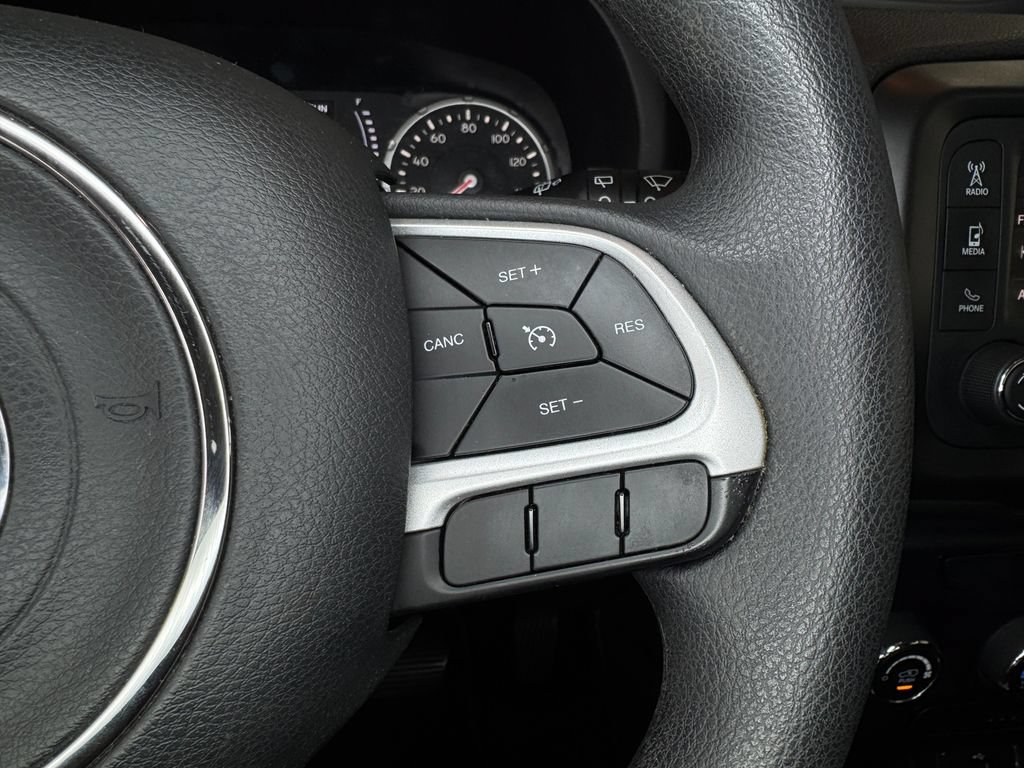 Used 2020 Jeep Renegade Sport FWD image 17