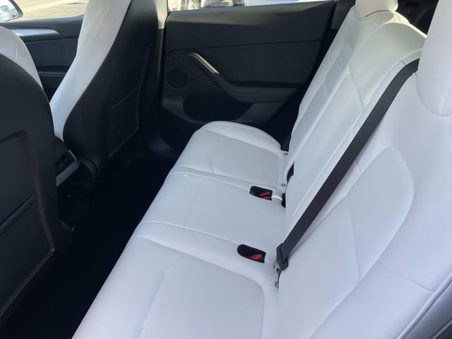 Used 2024 Tesla Model Y Long Range image 33