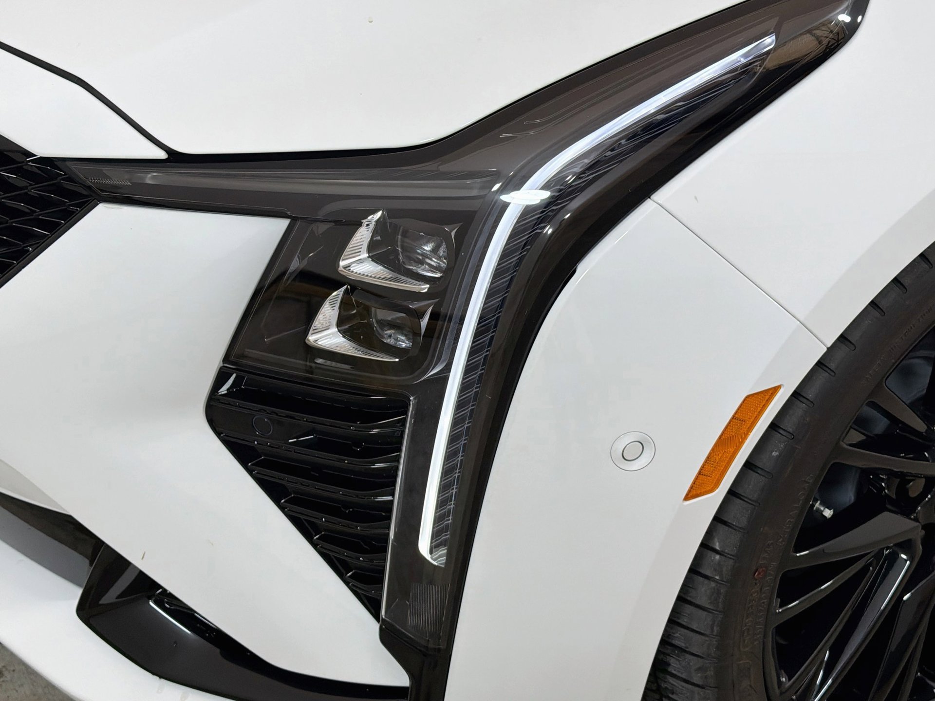 New 2026 Cadillac CT5 Sport w/ LPO, ONYX Package RWD image 9